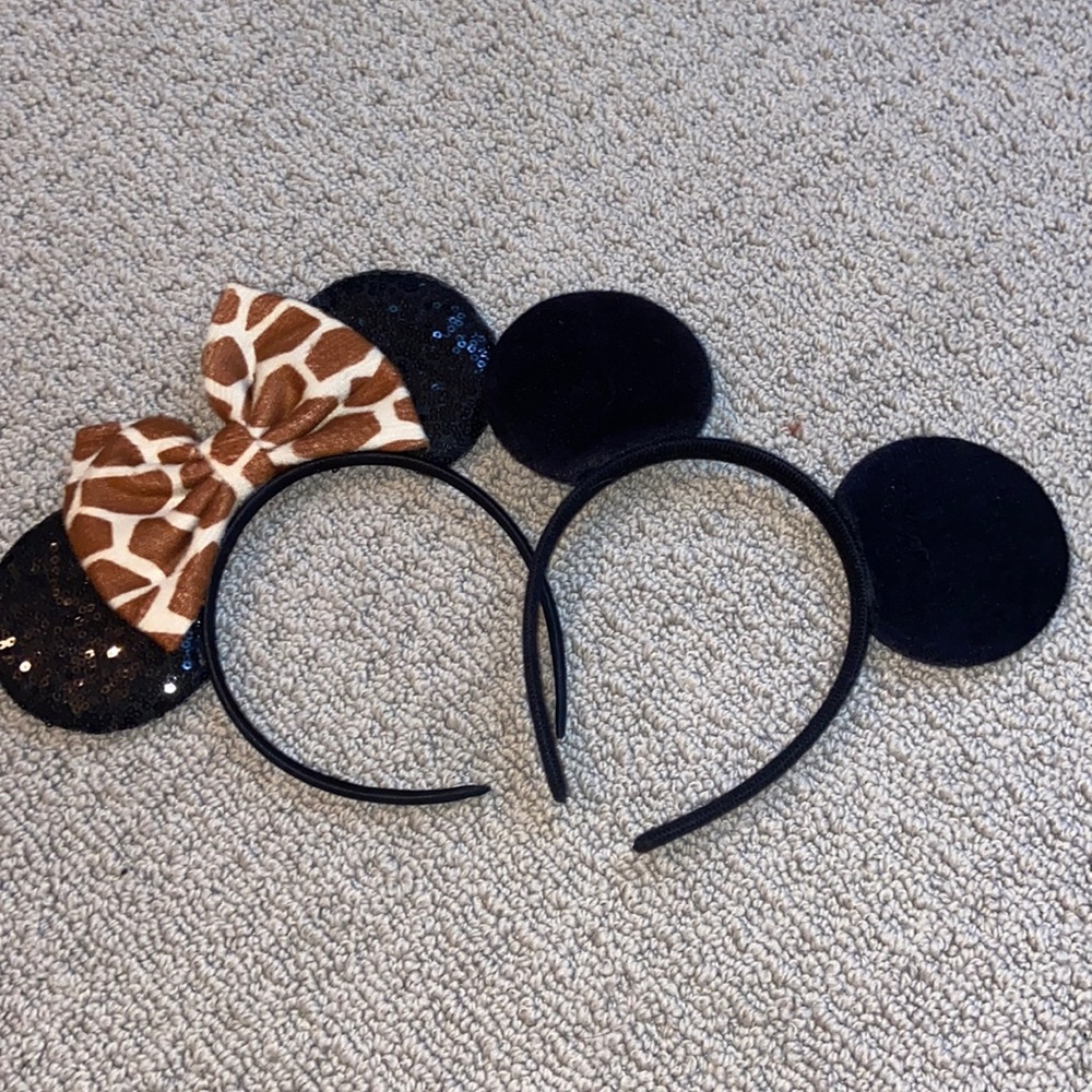 Mickey ears x2